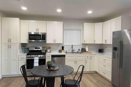 Country Charmer Single Story Cottage Pet Friendly Loomis Luaran gambar