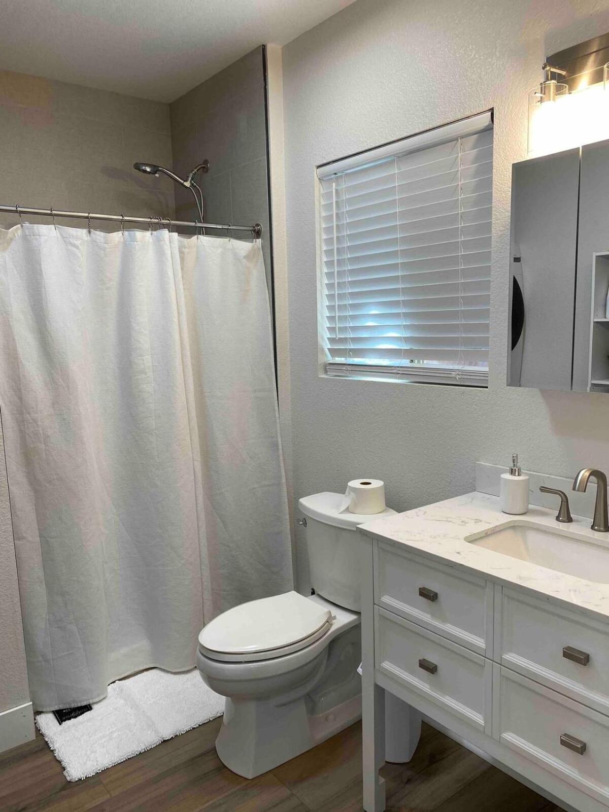Country Charmer Single Story Cottage Pet Friendly Loomis Luaran gambar